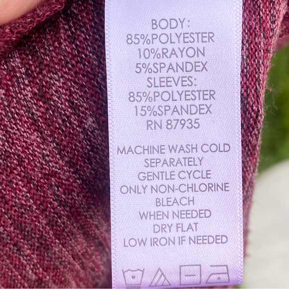 LOGO Soft Zip Up Pocket Sweater - Picture 16 of 16